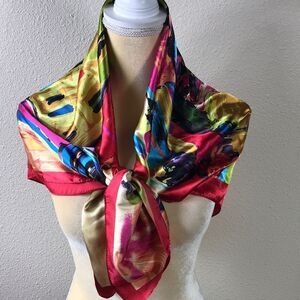 Vintage Silk 💯 Scarf by ADRIENNE VITTADINI Size 90X90 CM 35.5X35.5 INCHES